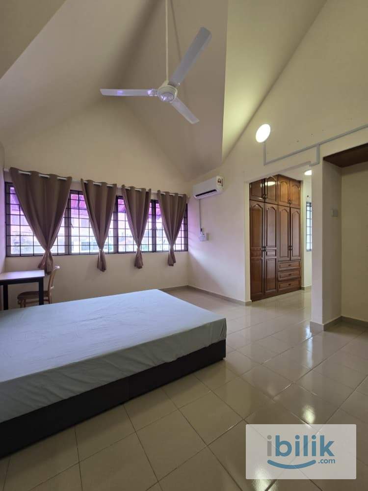 Master room private bathroom near LRT Kelana Jaya - Image 2