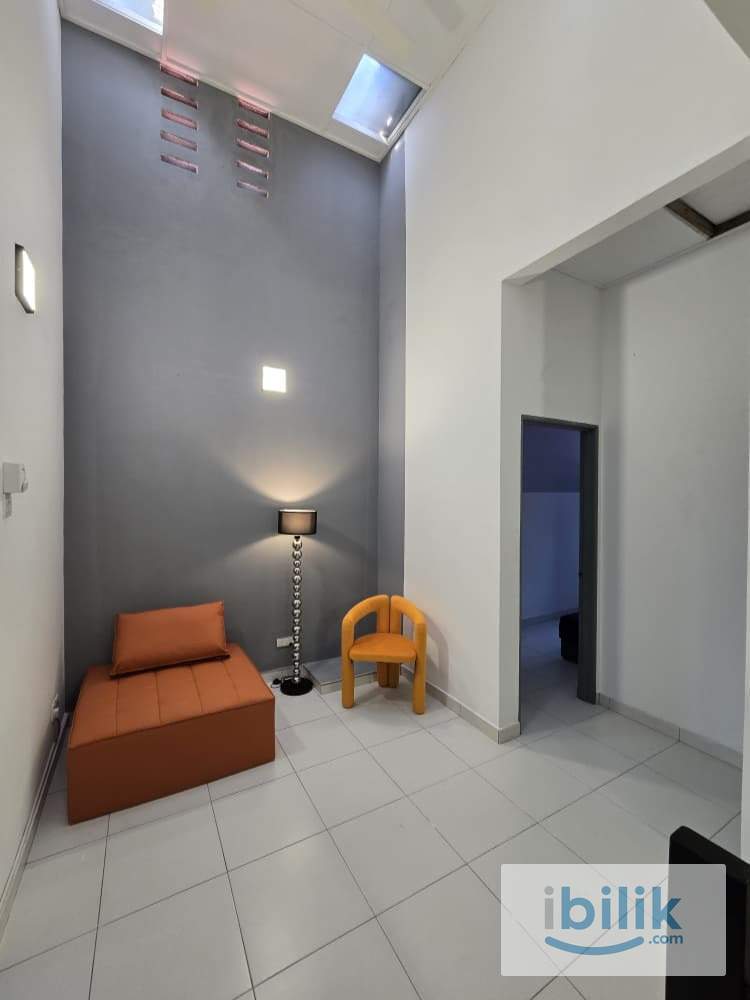 Small room 1km to LRT Asia Jaya 500m to bus station to UM - Image 7