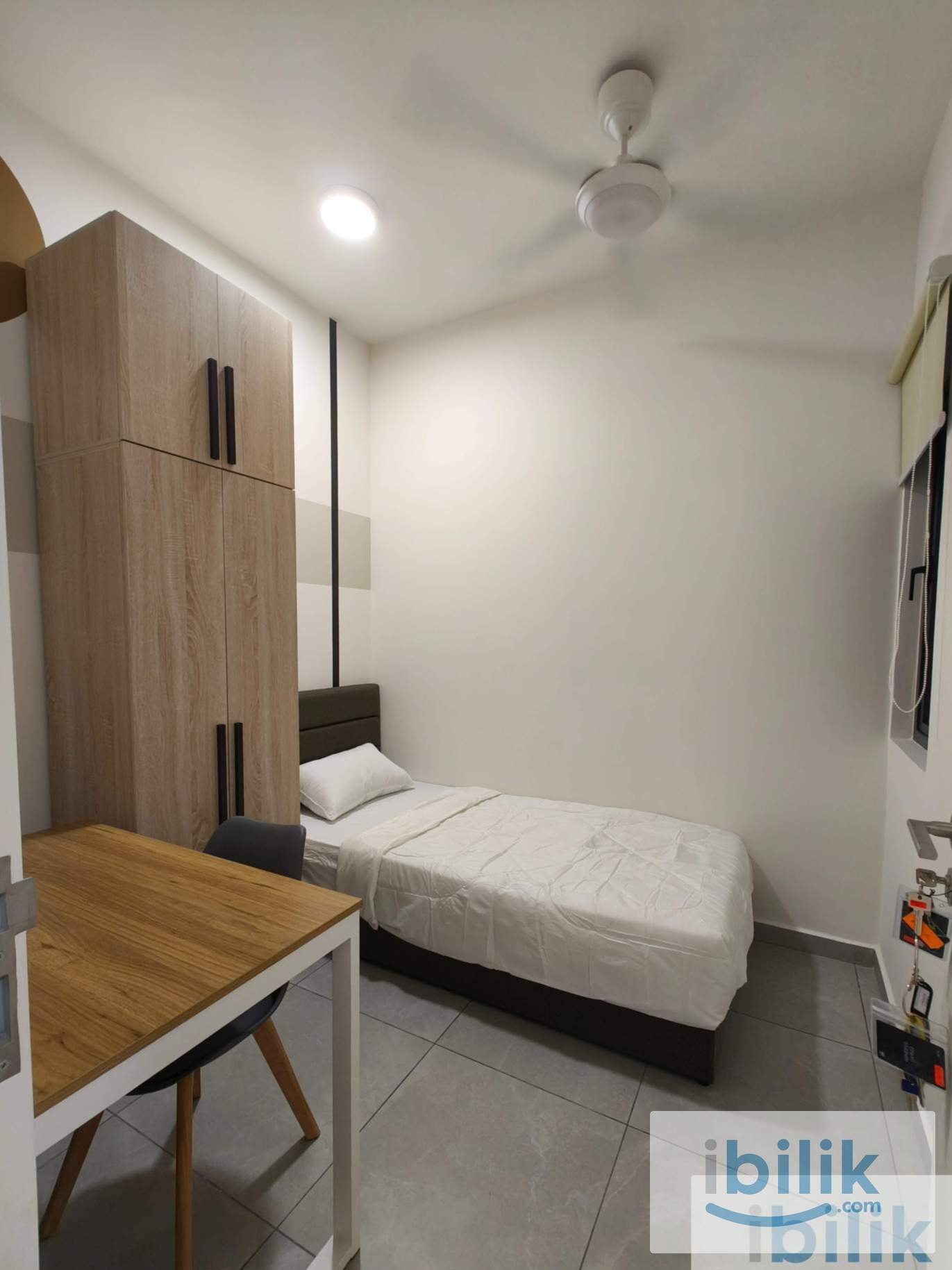 🪼Single room available now fully furnished with window & aircon  - Image 1