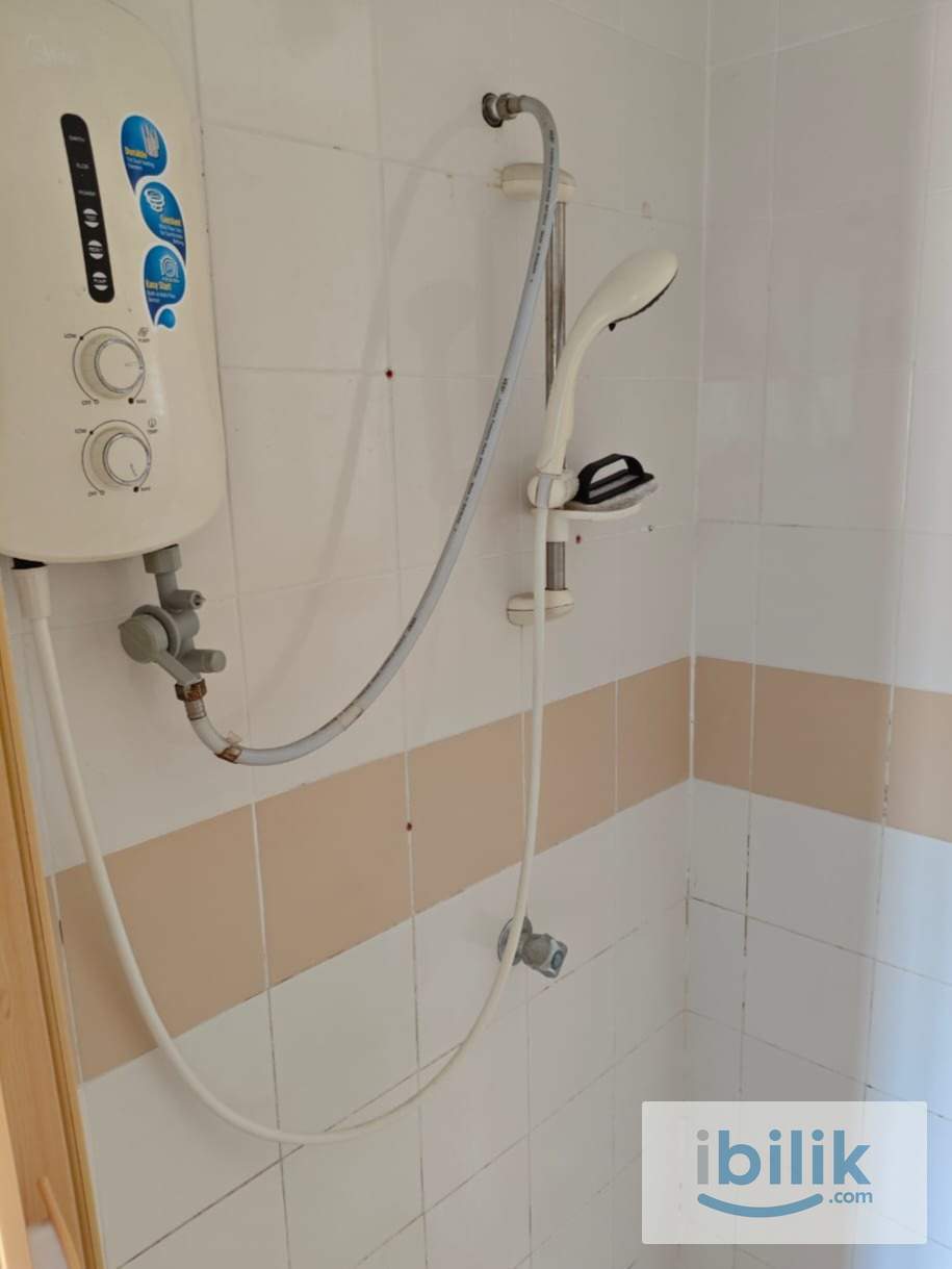1 MIN TO HELP UNIVERSITY FEMALE ROOM FOR RENT - Image 2