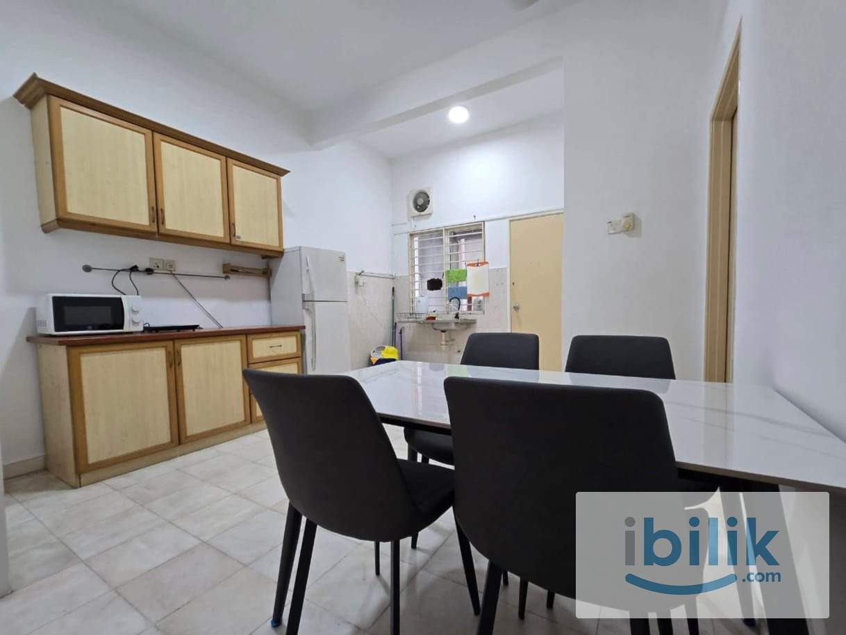 Bandar Utama Fully Furnished Master room For Rent - Image 5