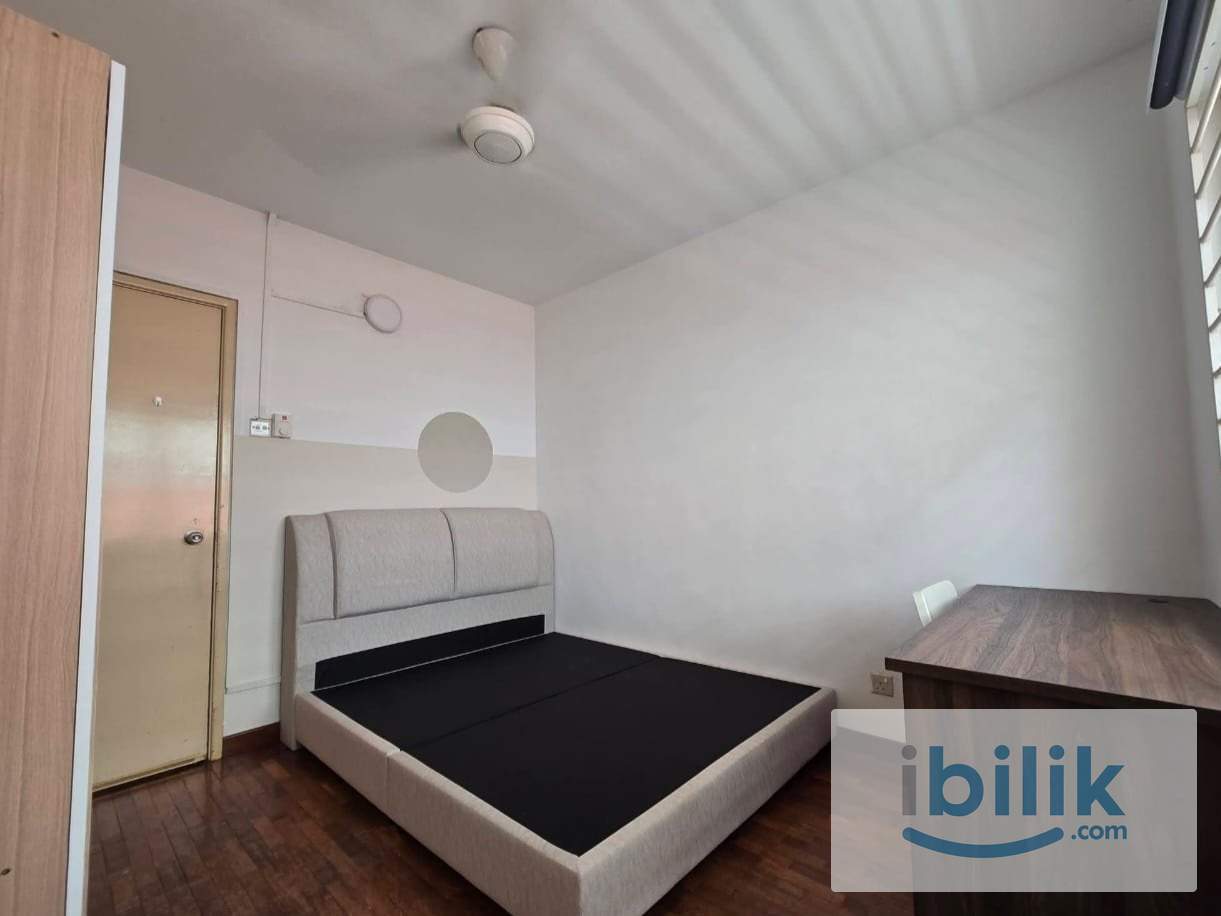 Bandar Utama Fully Furnished Middle room For Rent - Image 1