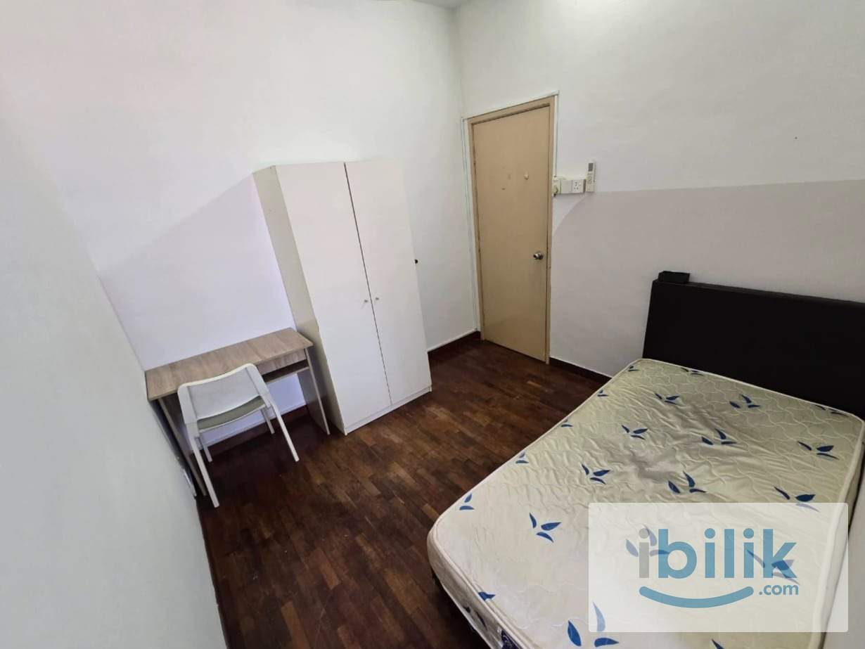 Bandar Utama Fully Furnished Middle room For Rent - Image 1