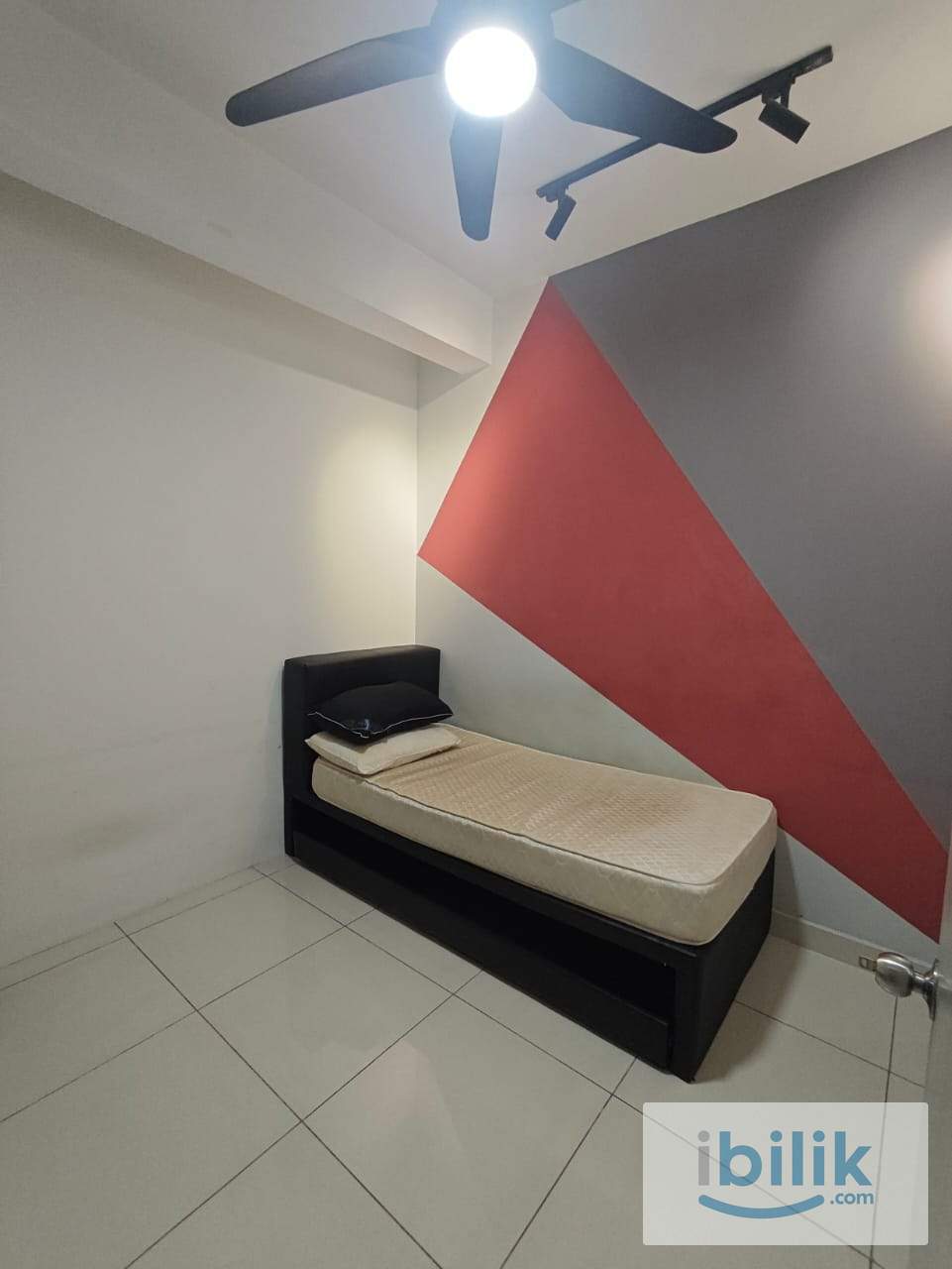 SUBANG BESTARI MALE UNIT SINGLE ROOM FOR RENT!!! - Image 1