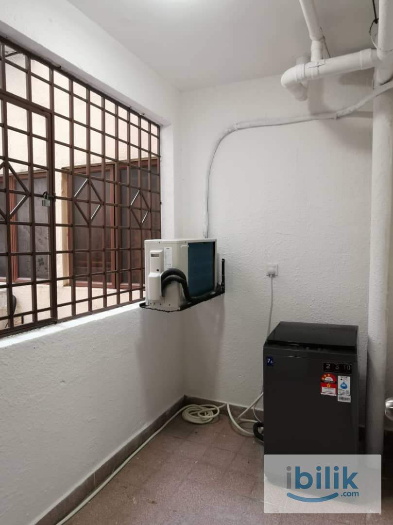 SINGLE ROOM AT PALM SPRING FOR RENT - Image 4