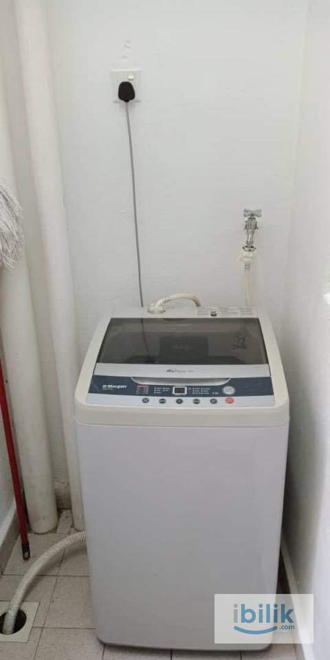 Single room with attached bathroom  - Image 7