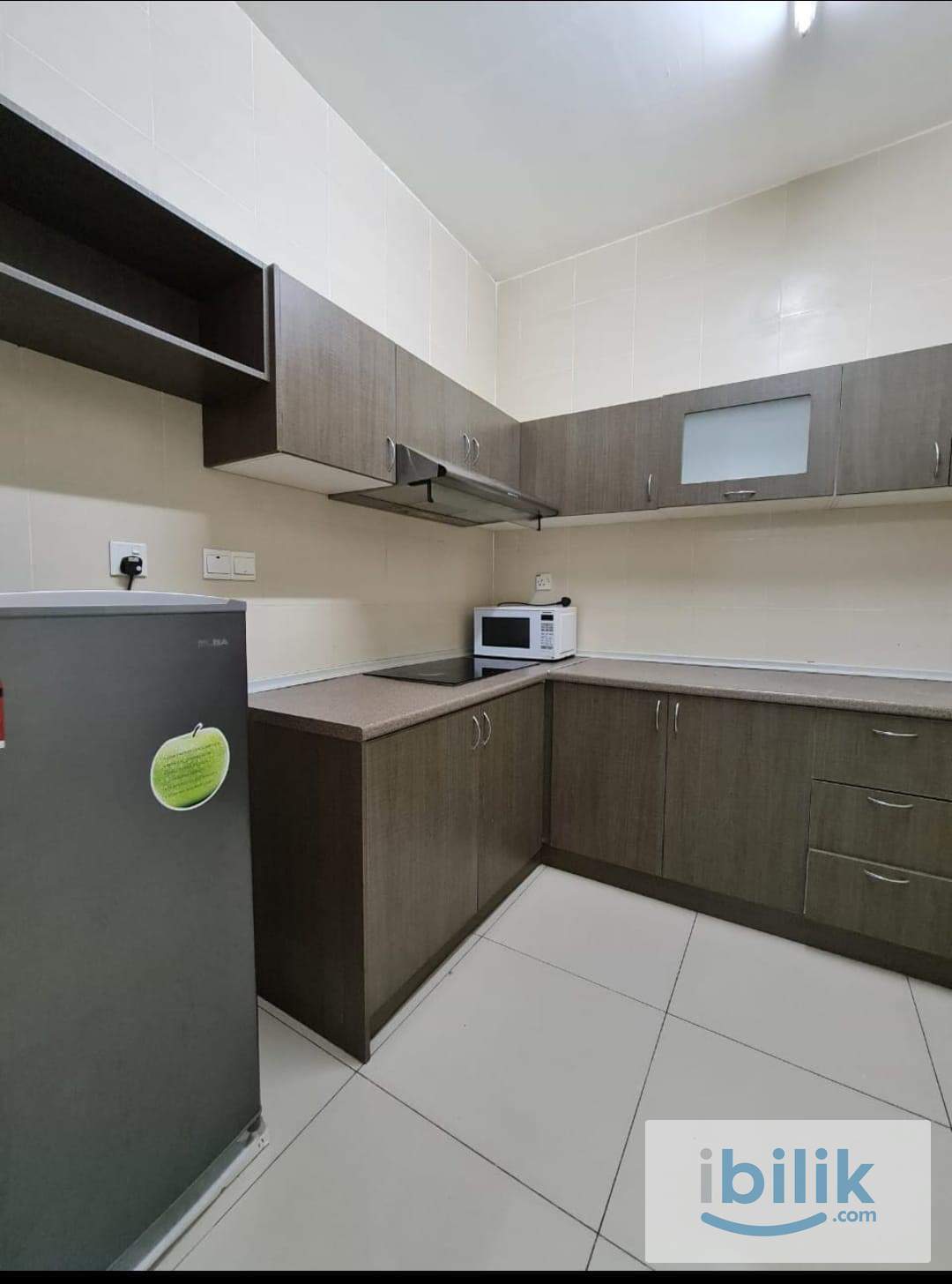Single room with attached bathroom  - Image 6