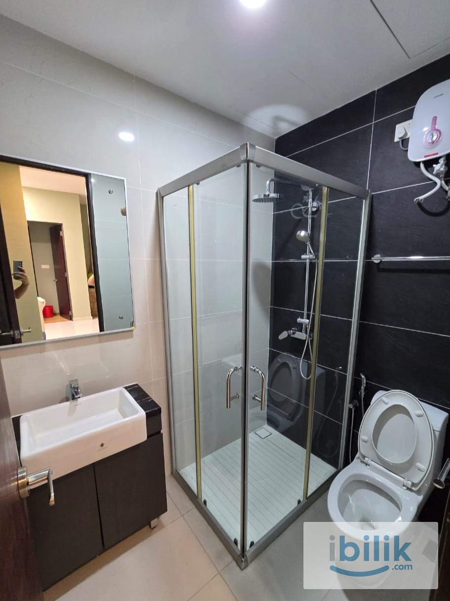Medium Room Country Garden Danga Bay For Rent Jb (Female Only) - Image 3
