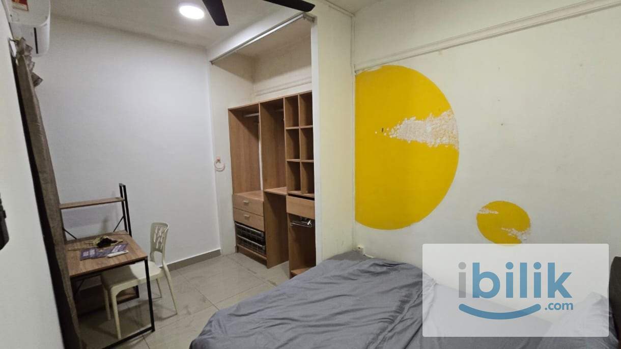 Room for Rent @ Suriamas Suites Condominium All Race Good Deal - Image 1