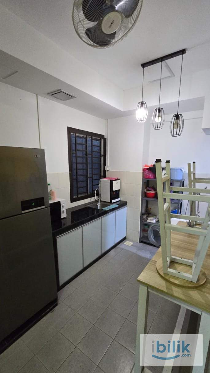 Room for Rent @ Suriamas Suites Condominium All Race Good Deal - Image 6