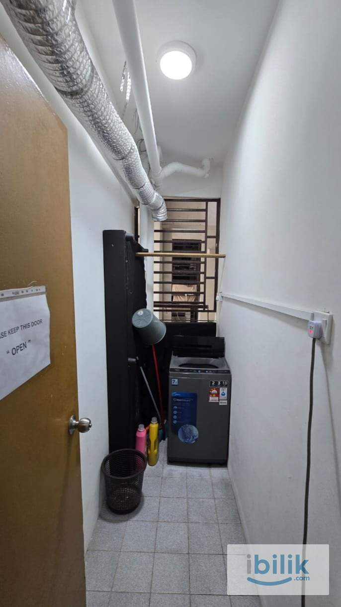 Room for Rent @ Suriamas Suites Condominium All Race Good Deal - Image 7