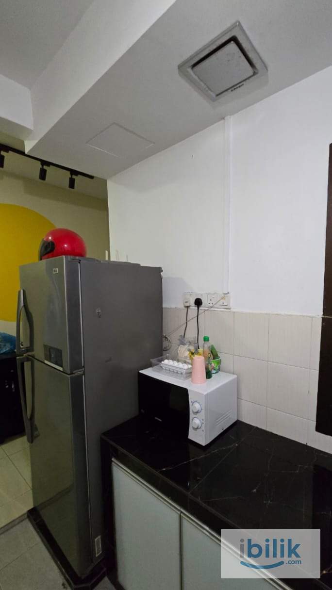 Room for Rent @ Suriamas Suites Condominium All Race Good Deal - Image 9