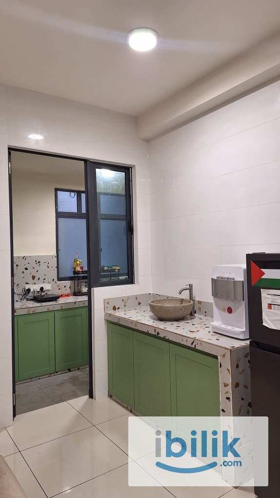 Middle Room in KLTS Residence - Image 6