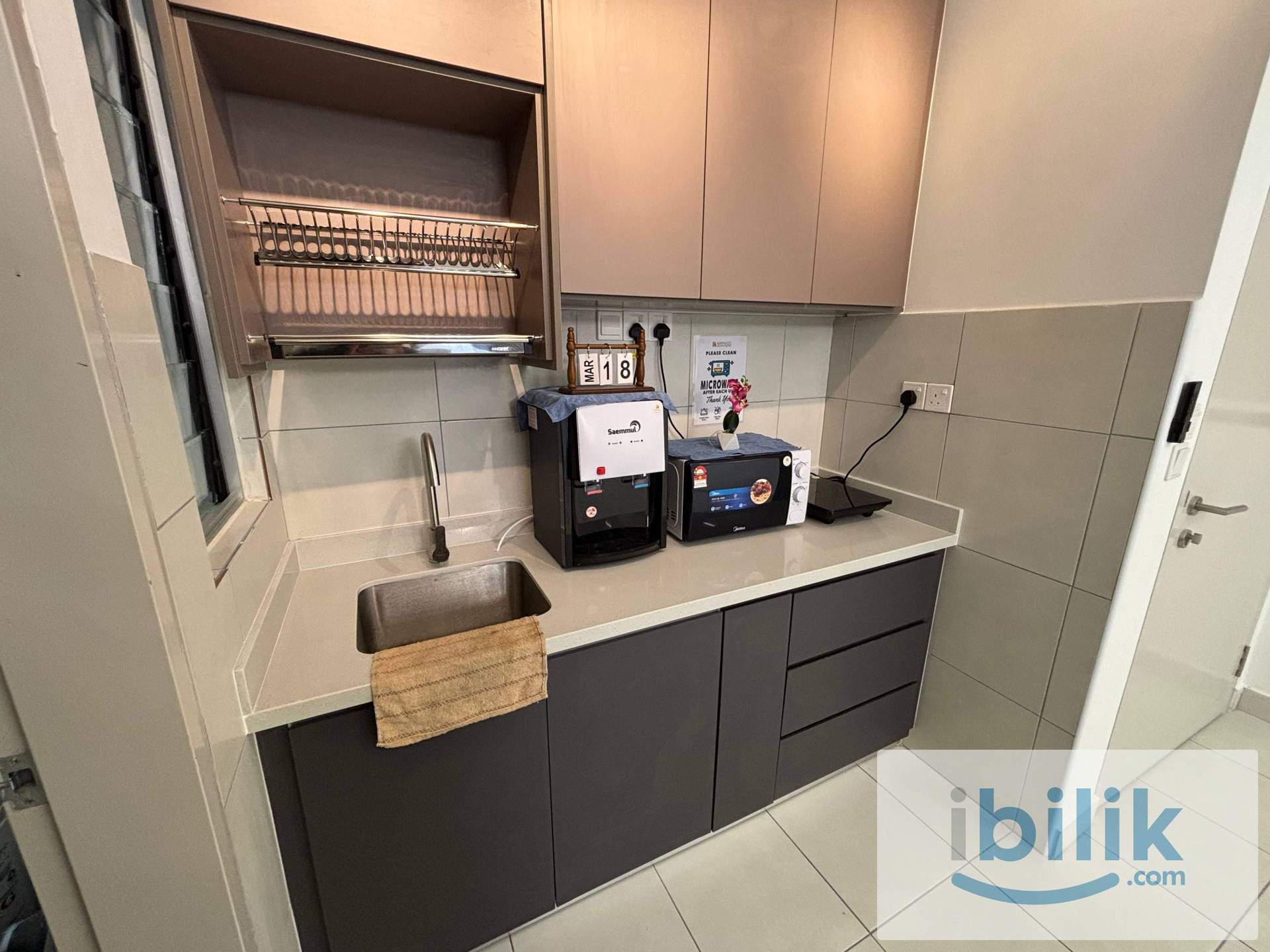 Residensi Riamas, OKR 📍Private bathroom‼️Premium ⭐️ NEAR RAPID KL BUS, Master Room Fully Furnished @ NEW Aircond - Image 2