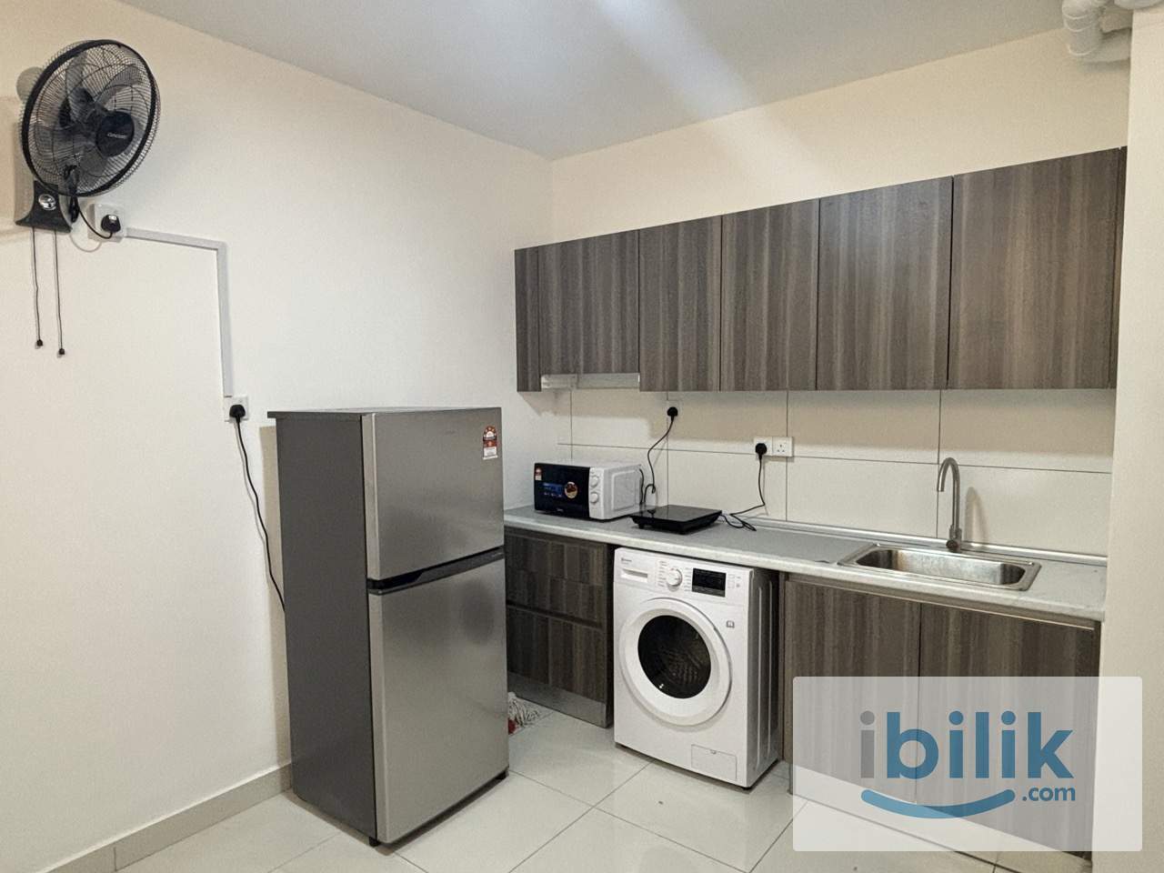 🔥EduMetro, USJ 1, Subang, NEW CONDO Medium Room🔥Fully Furnish NEW 10” Mattress Aircond Wardrobe Table Chair - Image 2