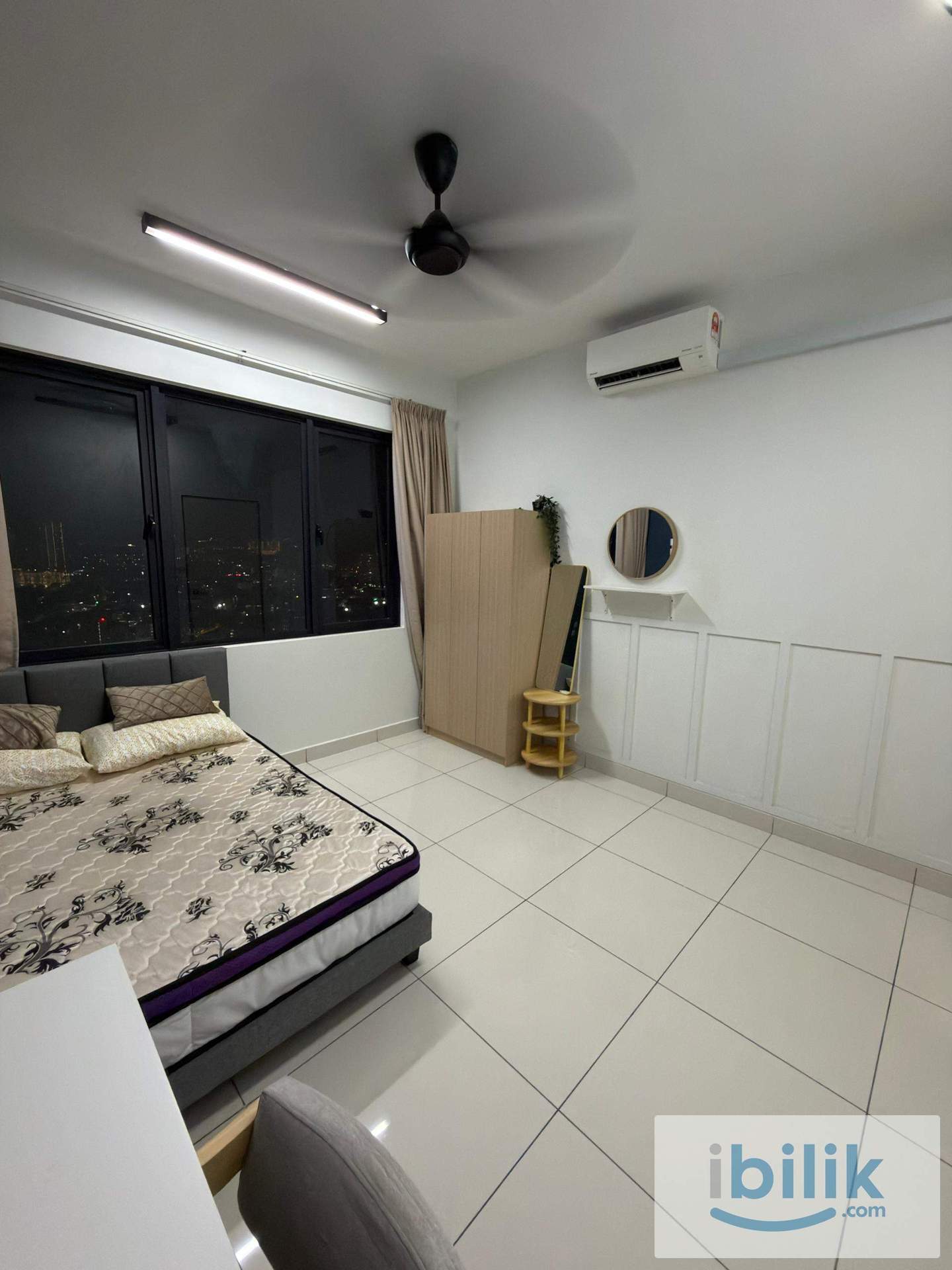 Medium Room - Image 2