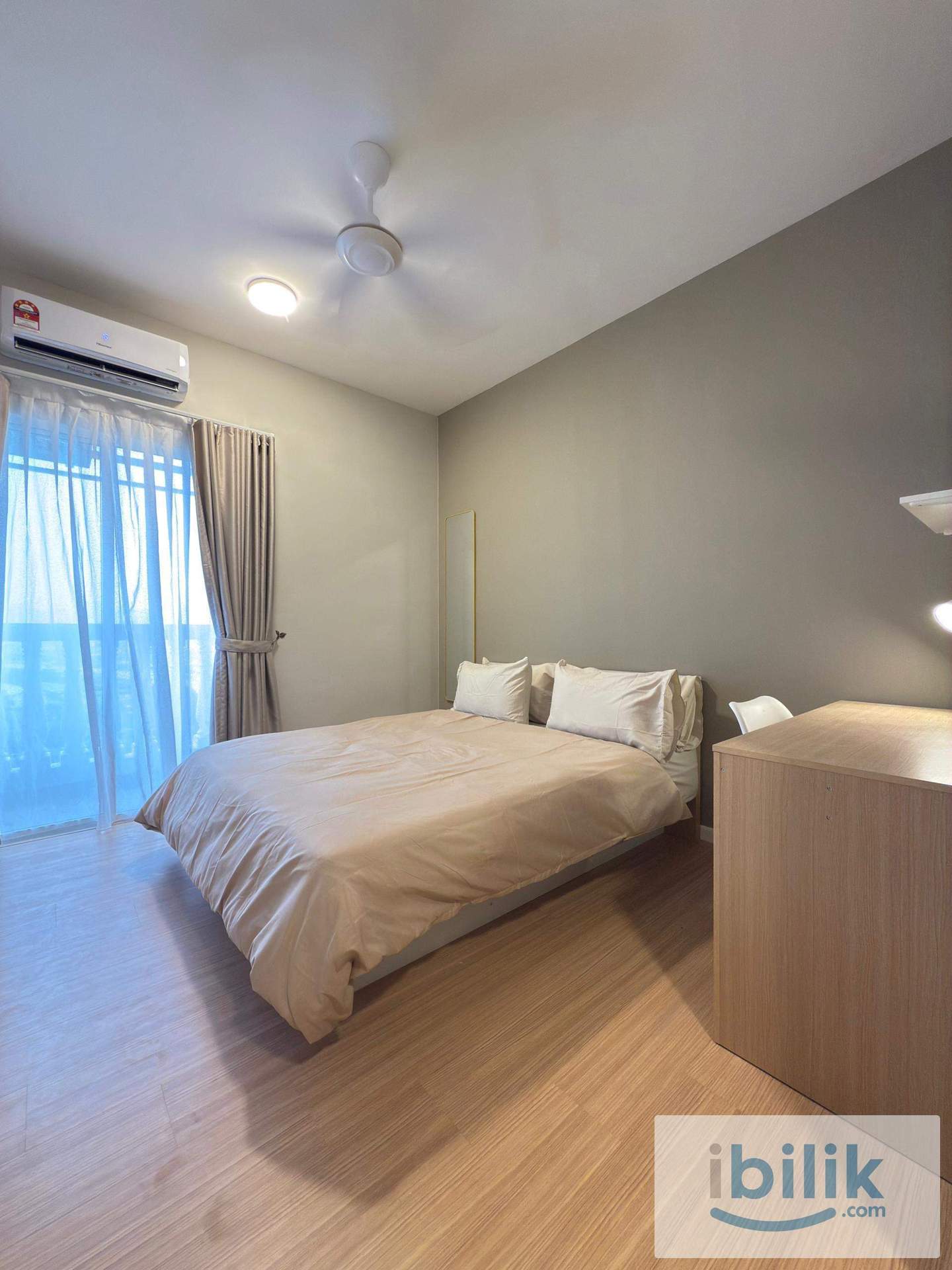 Studio Room - Image 2