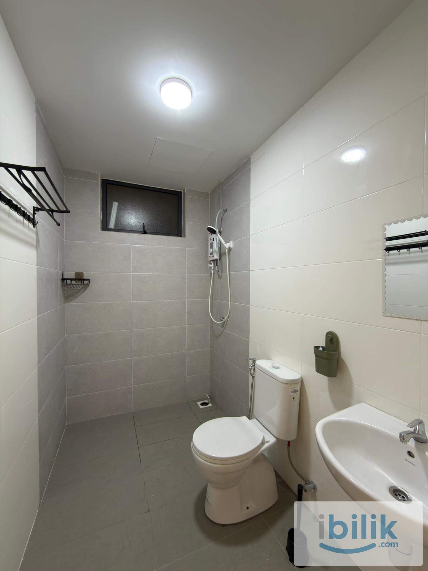 Super Single Small Room for Rent - Image 4