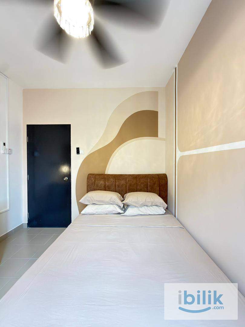 Medium Room for Female  - Image 3