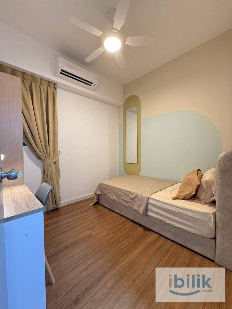 Super Small Room for Female - Image 3