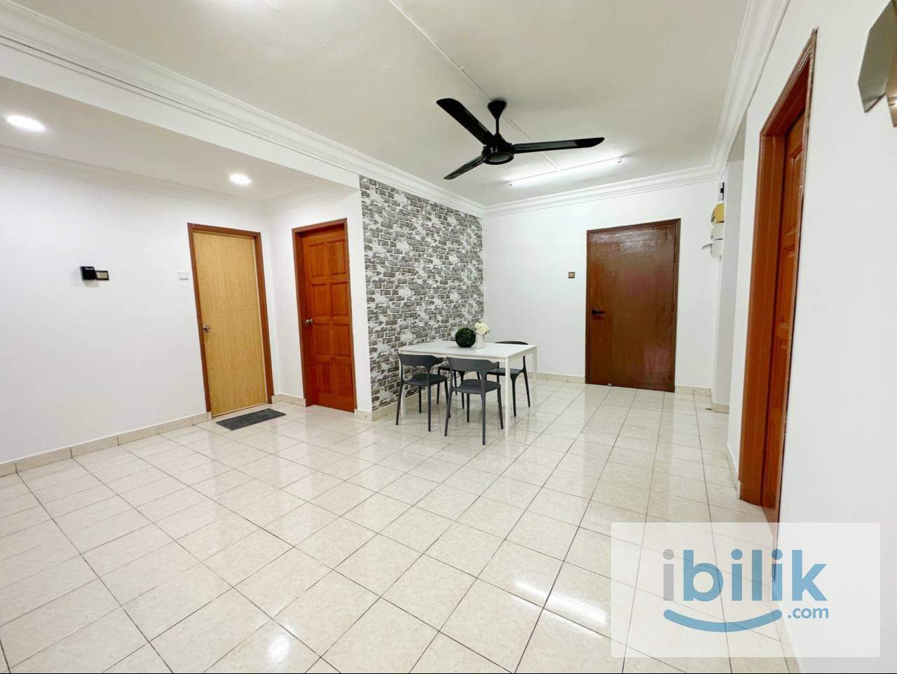 Ready Move In Medium Room 🌴🏢@ Palm Spring - Image 5