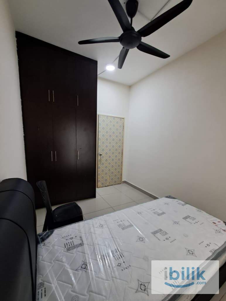 Medium Room Available for Malay Girl - Image 2