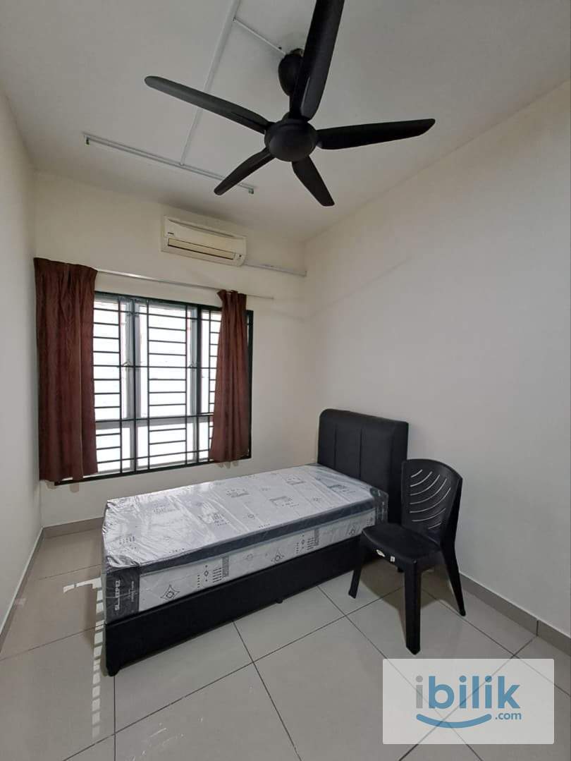 [Female Unit] Medium Room Available - Image 2