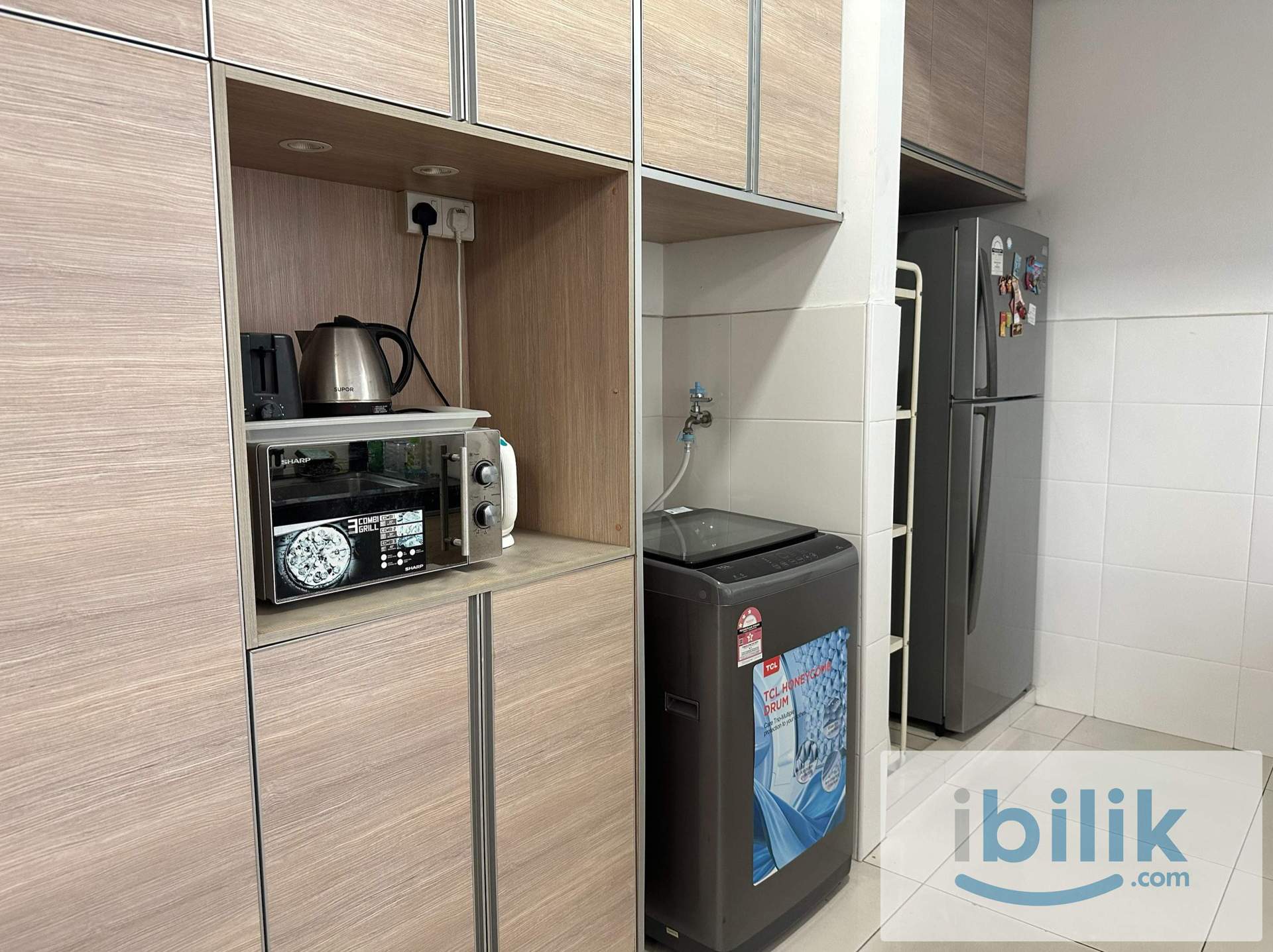 Master Room - Image 2