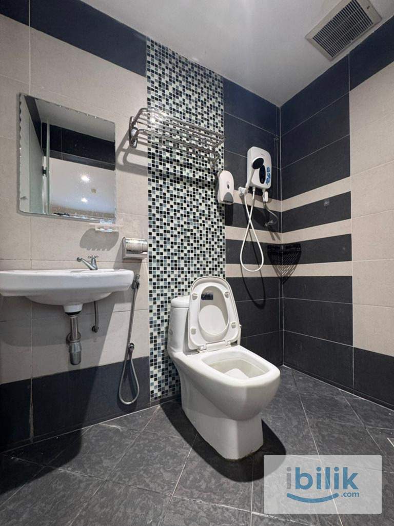 ‼️ Zero Deposit ‼️ 🏡 Hotel Style Master Room 🏡 🚌 10 MINS TO BUS STOP 🚌 - Image 2
