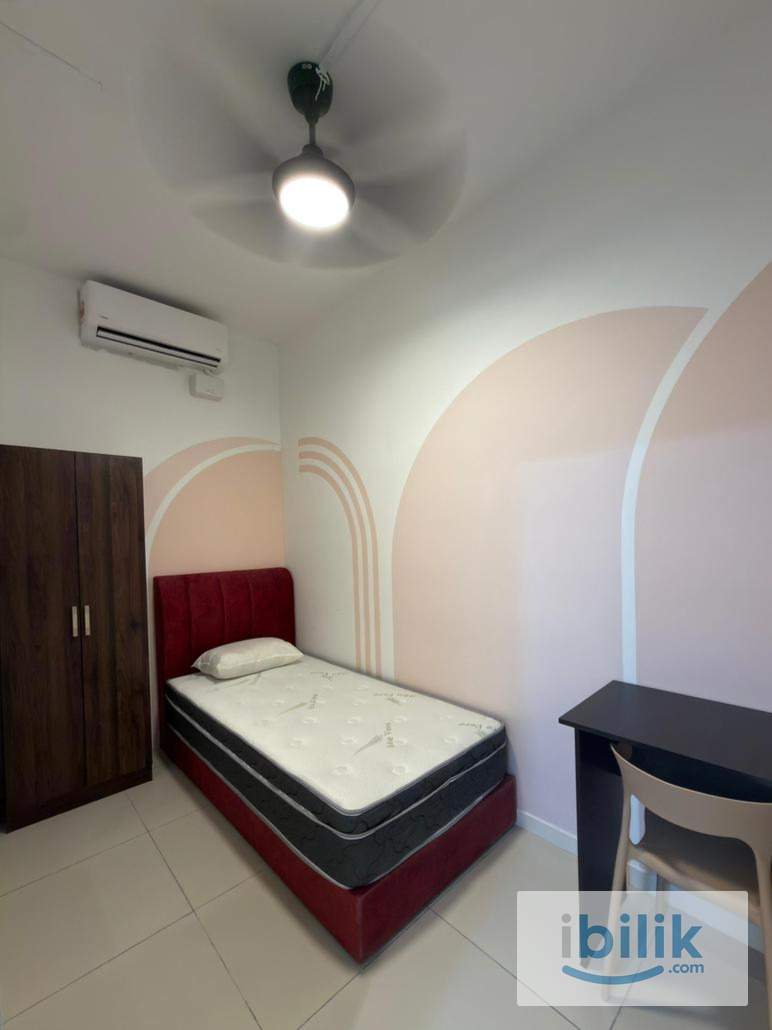 Vierra Residence @ Kinrara, KL_R5 Small Room_Female - Image 1