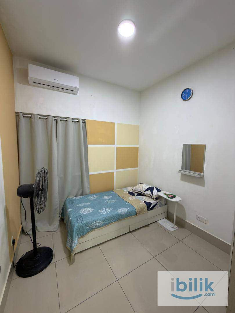 Razak City Residences_R3 Small Medium Room with Single Bed_Female - Image 1