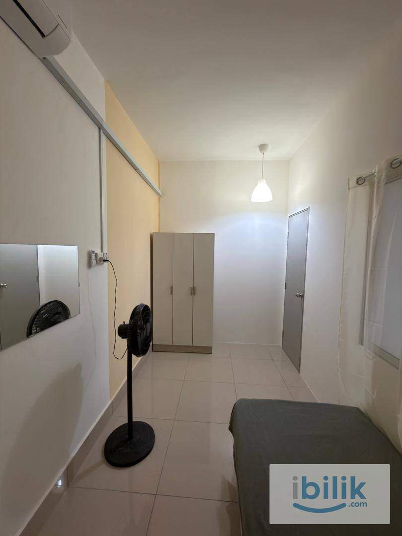 Razak City Residences_R5 Small Room with Single Bed_Female - Image 3