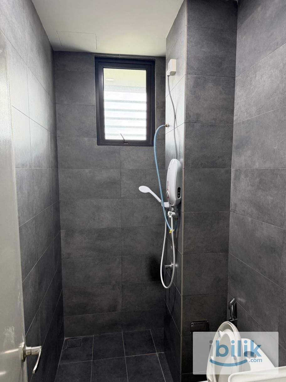 Cozy Medium AC Romm @ Verando Residence - Image 2