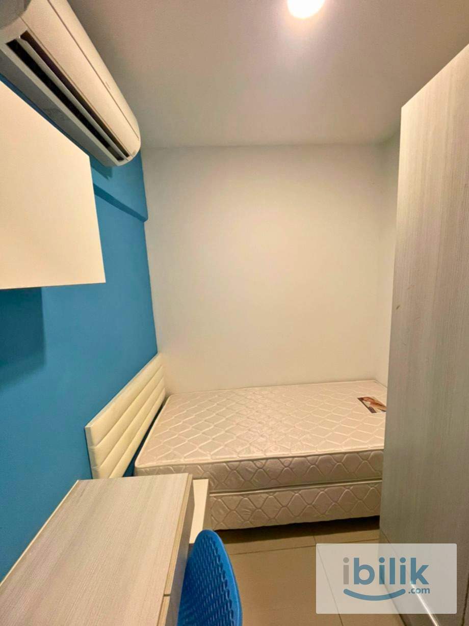 Single AC Room @ D'latour - Image 1
