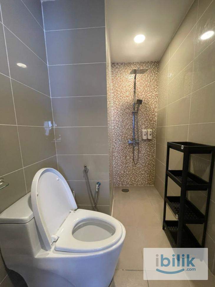 Single AC Room @ D'latour - Image 2