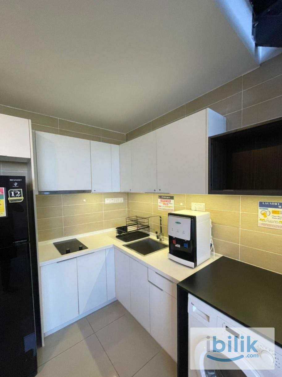 Single AC Room @ D'latour  , near Taylor's Lakeside - Image 5