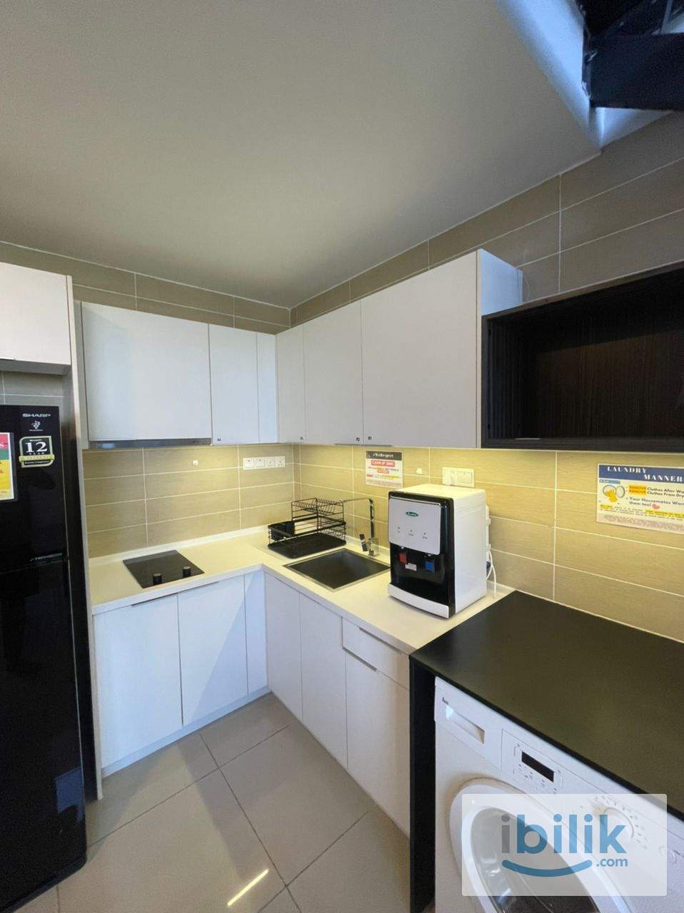 Single AC Room @ D'latour , near Taylor's Lakeside - Image 4