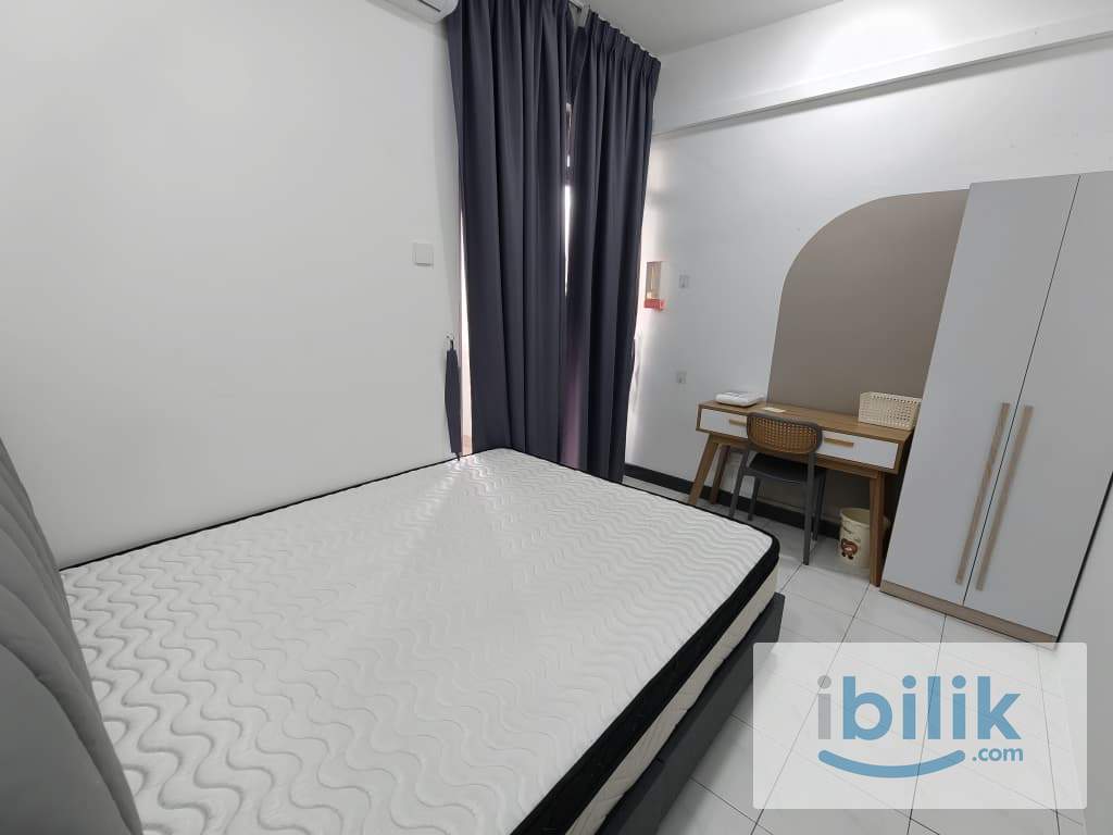 𝐃'𝐀𝐌𝐀𝐍 𝐂𝐑𝐈𝐌𝐒𝐎𝐍 ✨Middle Room | Walking Distance to LRT - Image 4