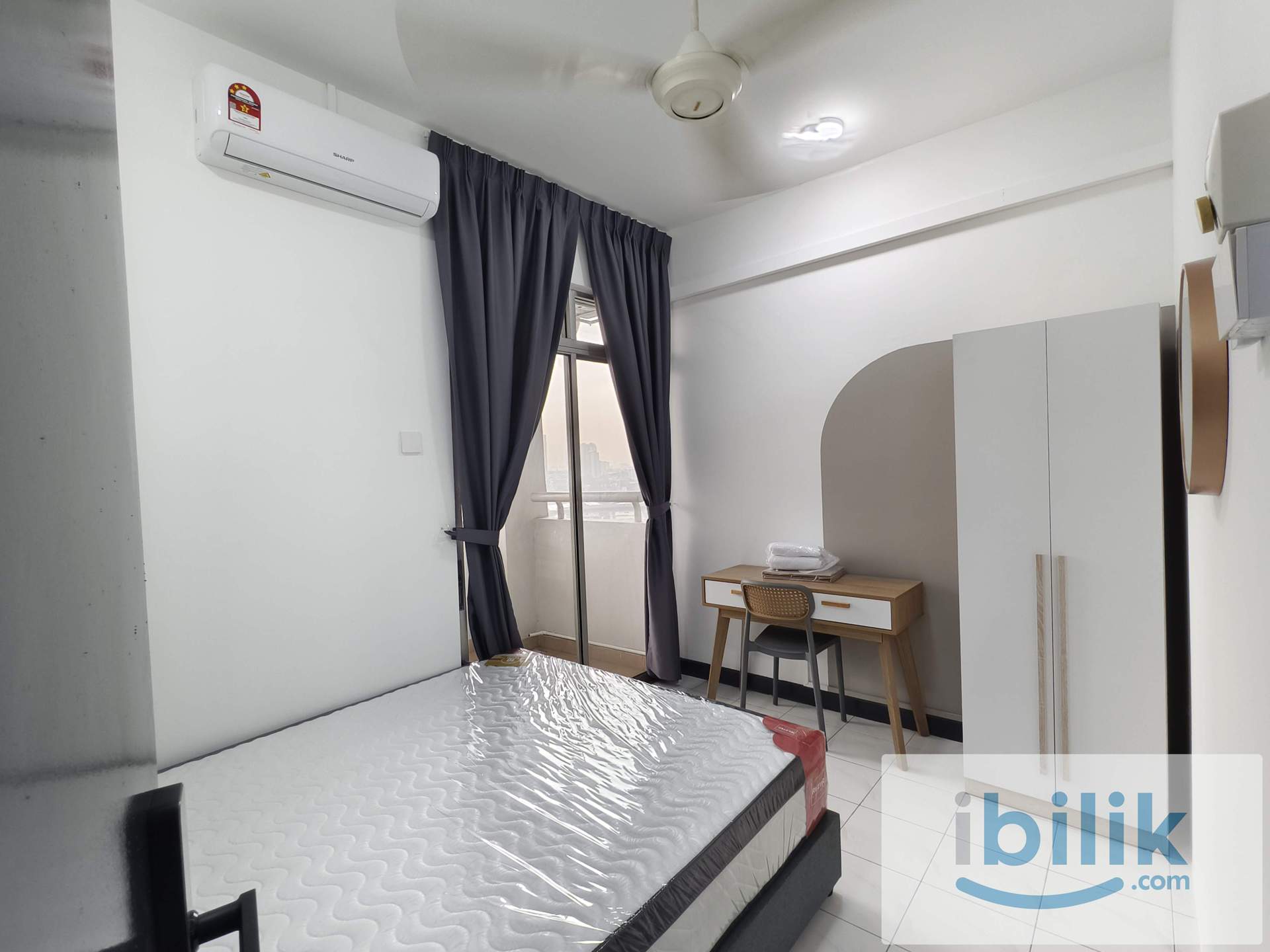 ⚡ 𝐃'𝐀𝐌𝐀𝐍 𝐂𝐑𝐈𝐌𝐒𝐎𝐍 . Middle Room . Fully Furnished Ready Move In - Image 1