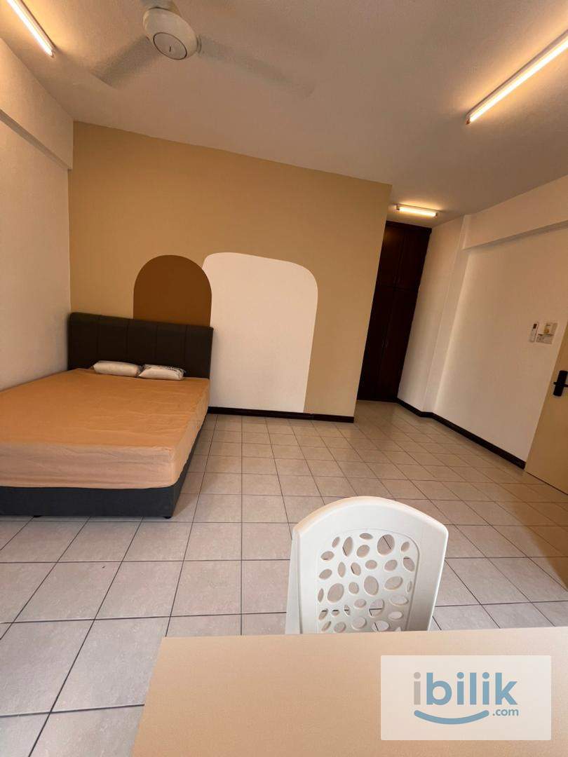 Prima Midah Height Master Room . Attached Private Bathroom - Image 2