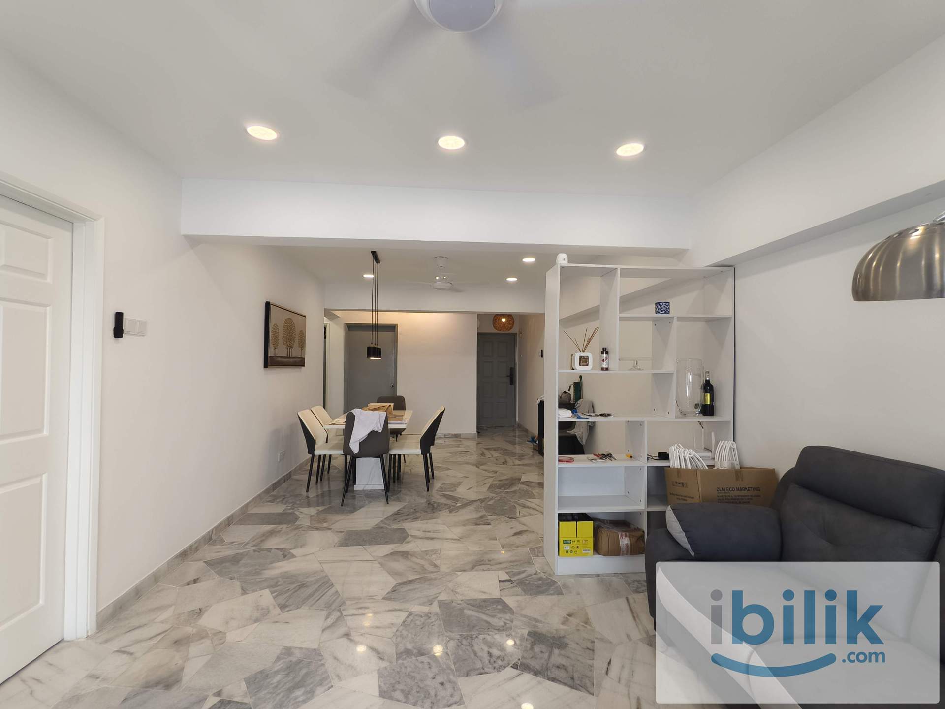 Shang Villa . Super Single Bedroom . Next to LRT - Image 5