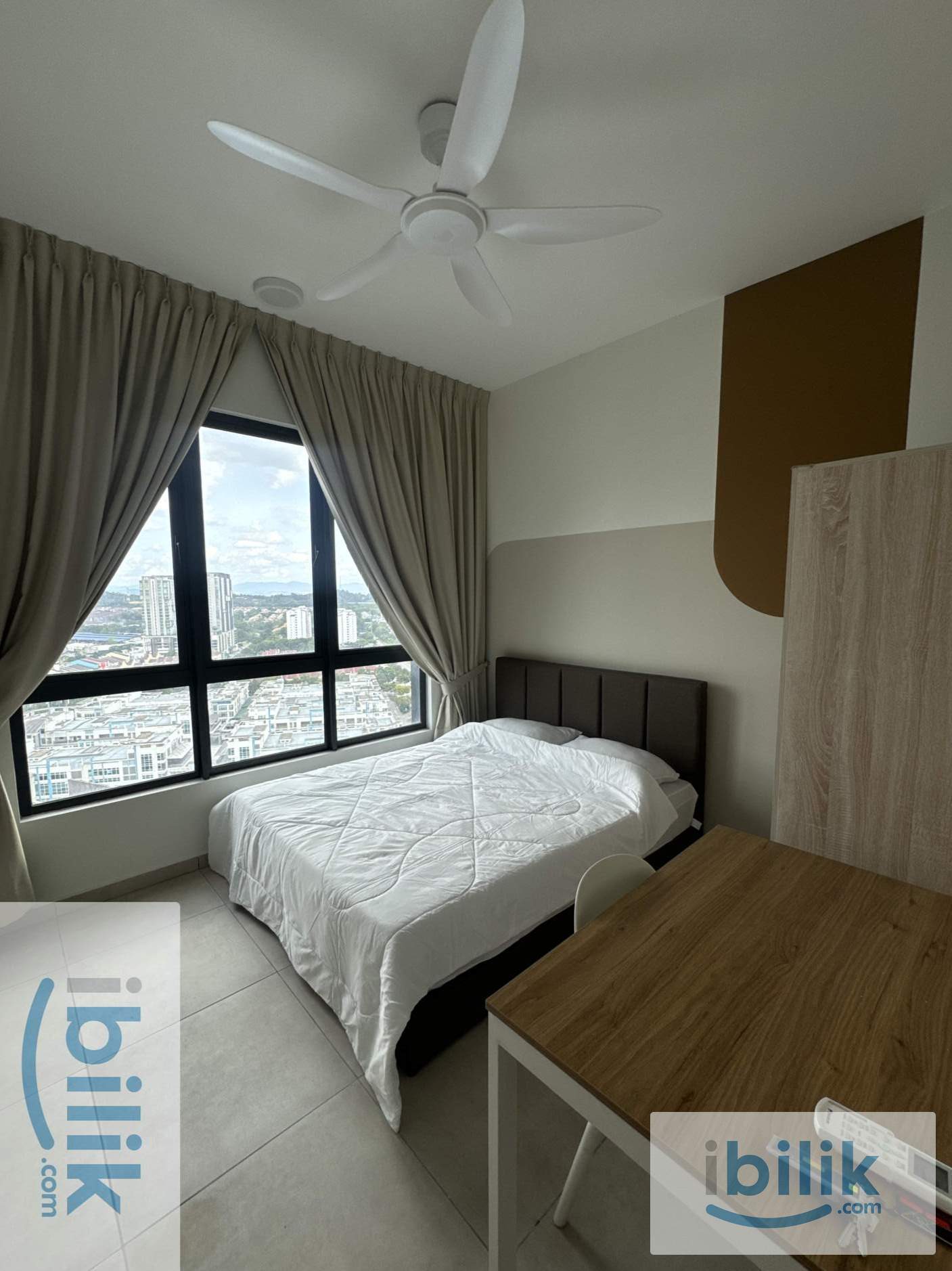 META RESIDENCES Middle Room . Fully Furnished Ready Move In . Free High Speed WiFi - Image 1