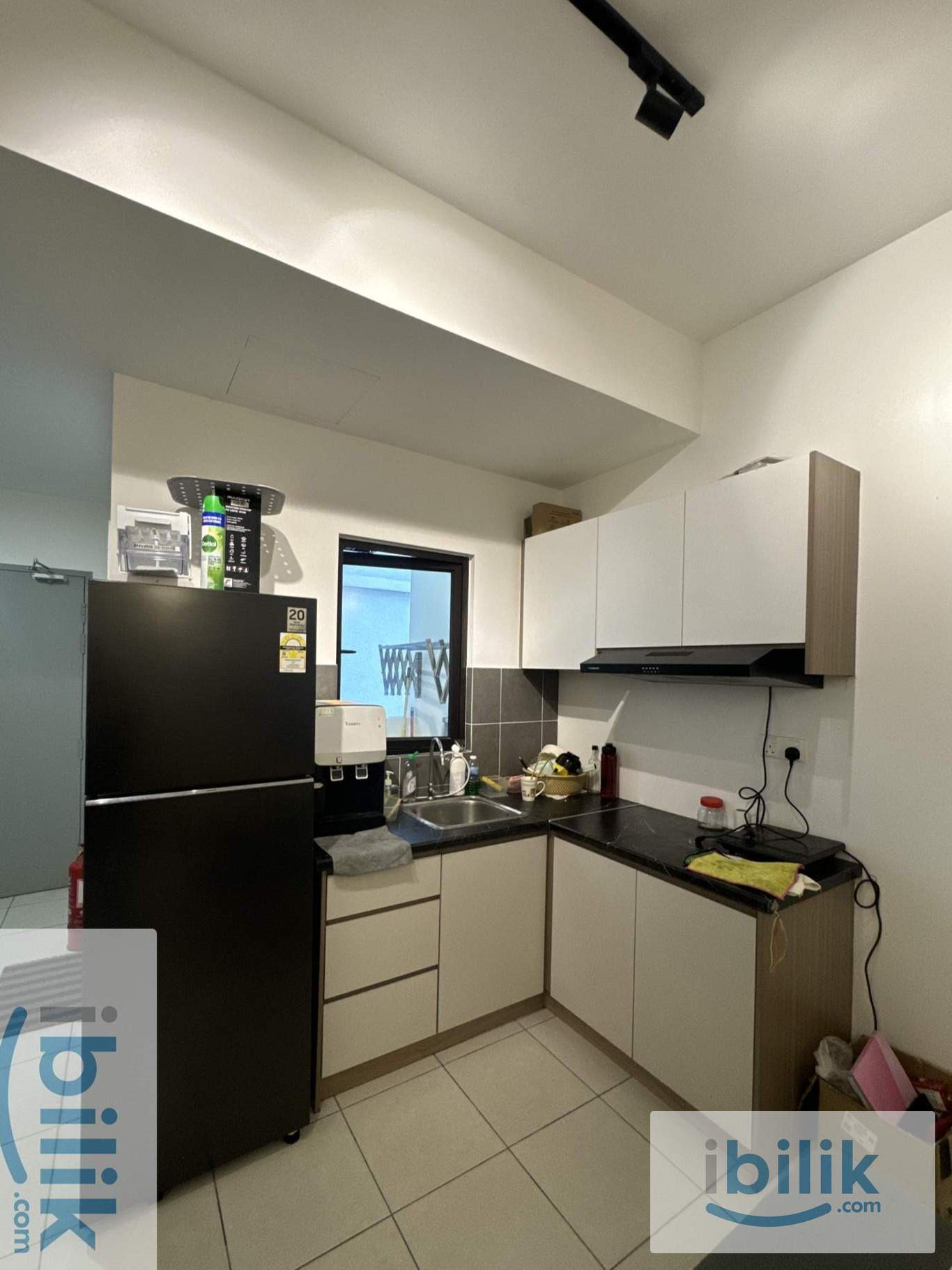 NETIZEN RESIDENCE Middle Room . Next to MRT Bdr. Tun Hussein Onn  - Image 3