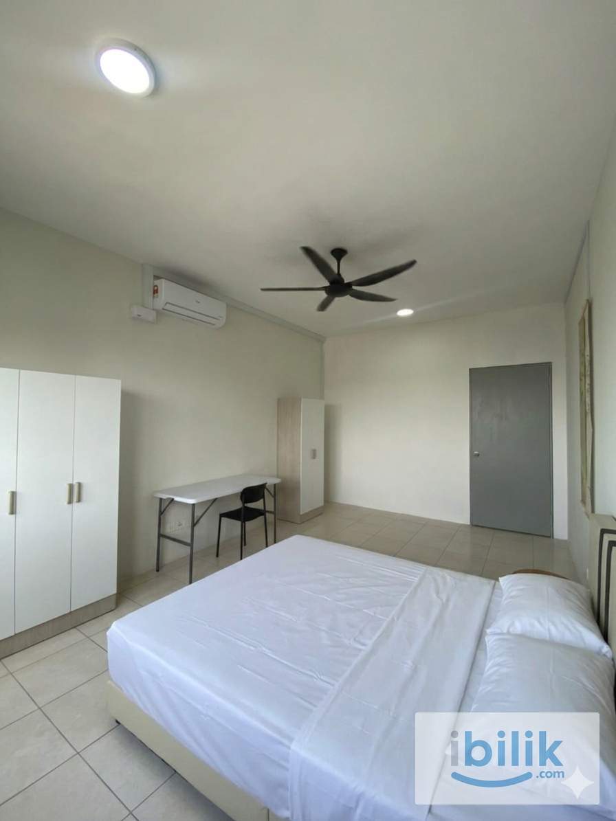 𝐏𝐋𝐀𝐓𝐈𝐍𝐔𝐌 𝐎𝐔𝐆 @ 𝐁𝐮𝐤𝐢𝐭 𝐎𝐔𝐆 Middle Room Ready Move In - Image 1