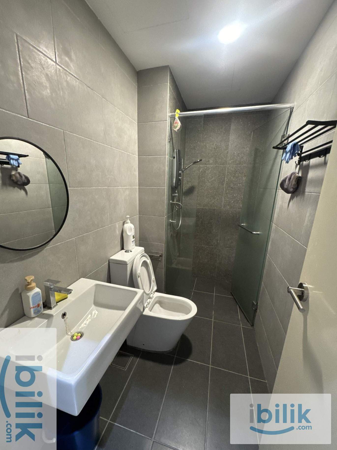 𝐌𝐞𝐭𝐚 𝐑𝐞𝐬𝐢𝐝𝐞𝐧𝐜𝐞 Middle Room Ready Move In - Image 5