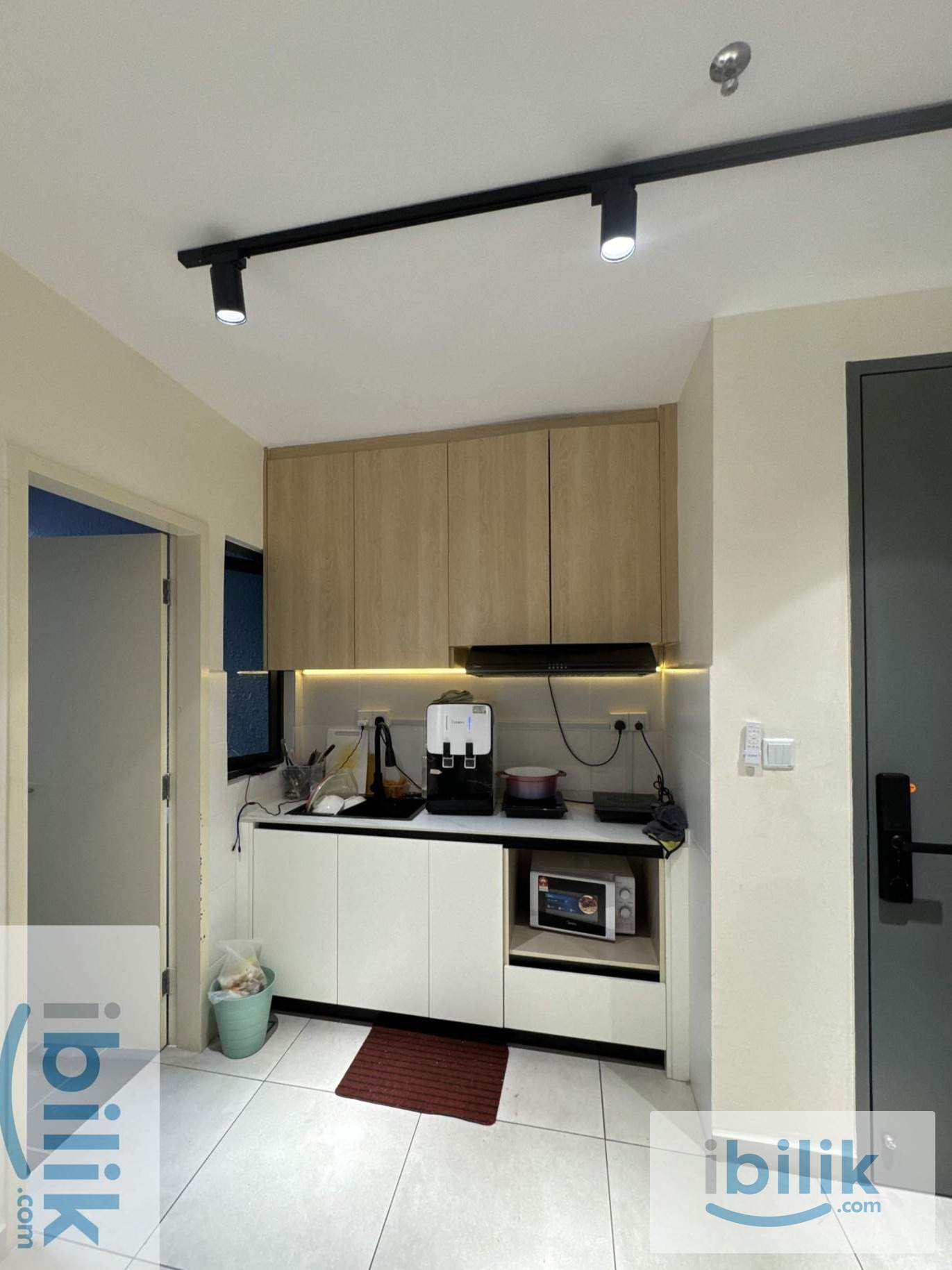 𝐌𝐞𝐭𝐚 𝐑𝐞𝐬𝐢𝐝𝐞𝐧𝐜𝐞 Middle Room Ready Move In - Image 4