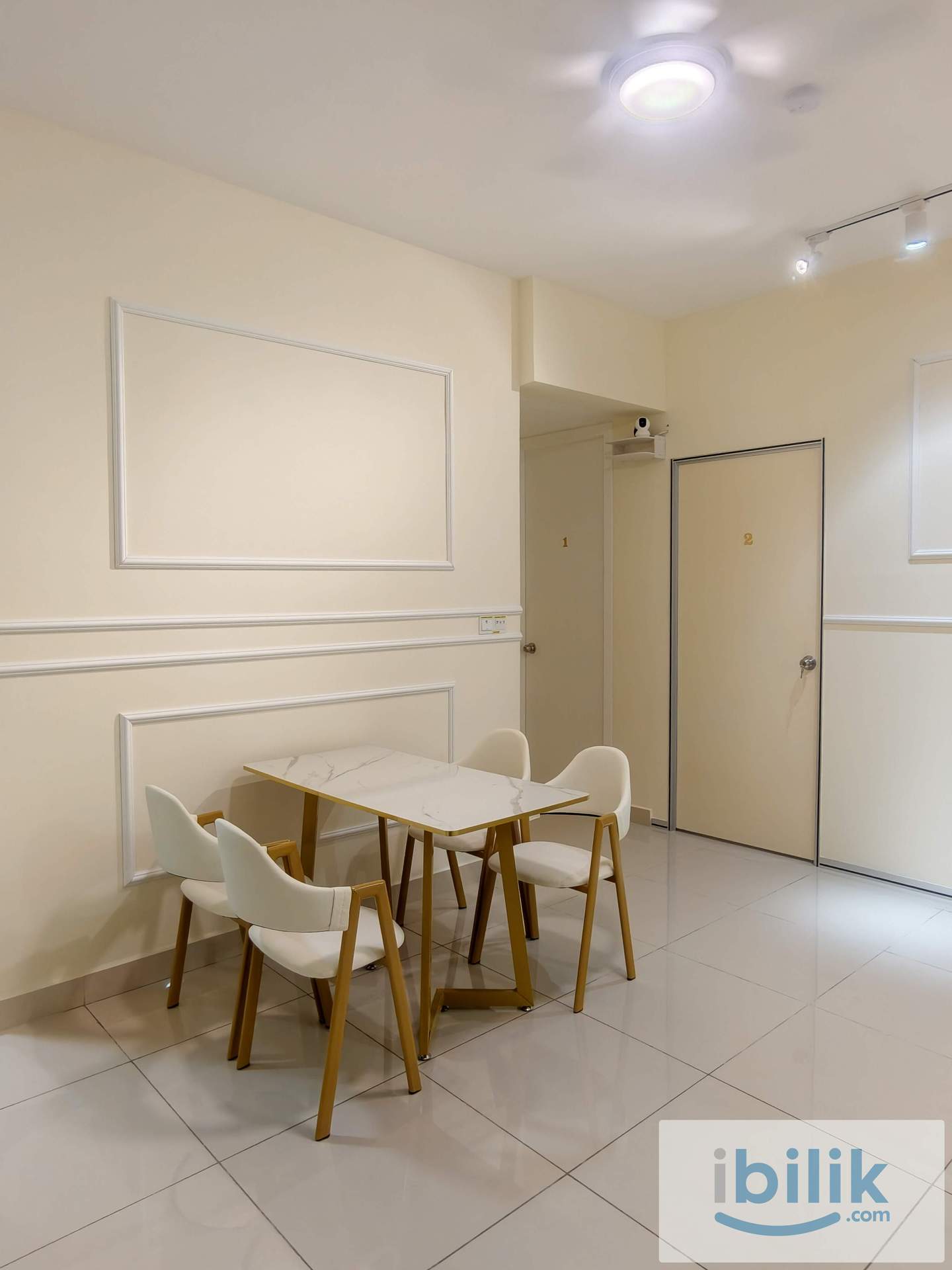 GEM Residences Balcony Room Rental - Image 4