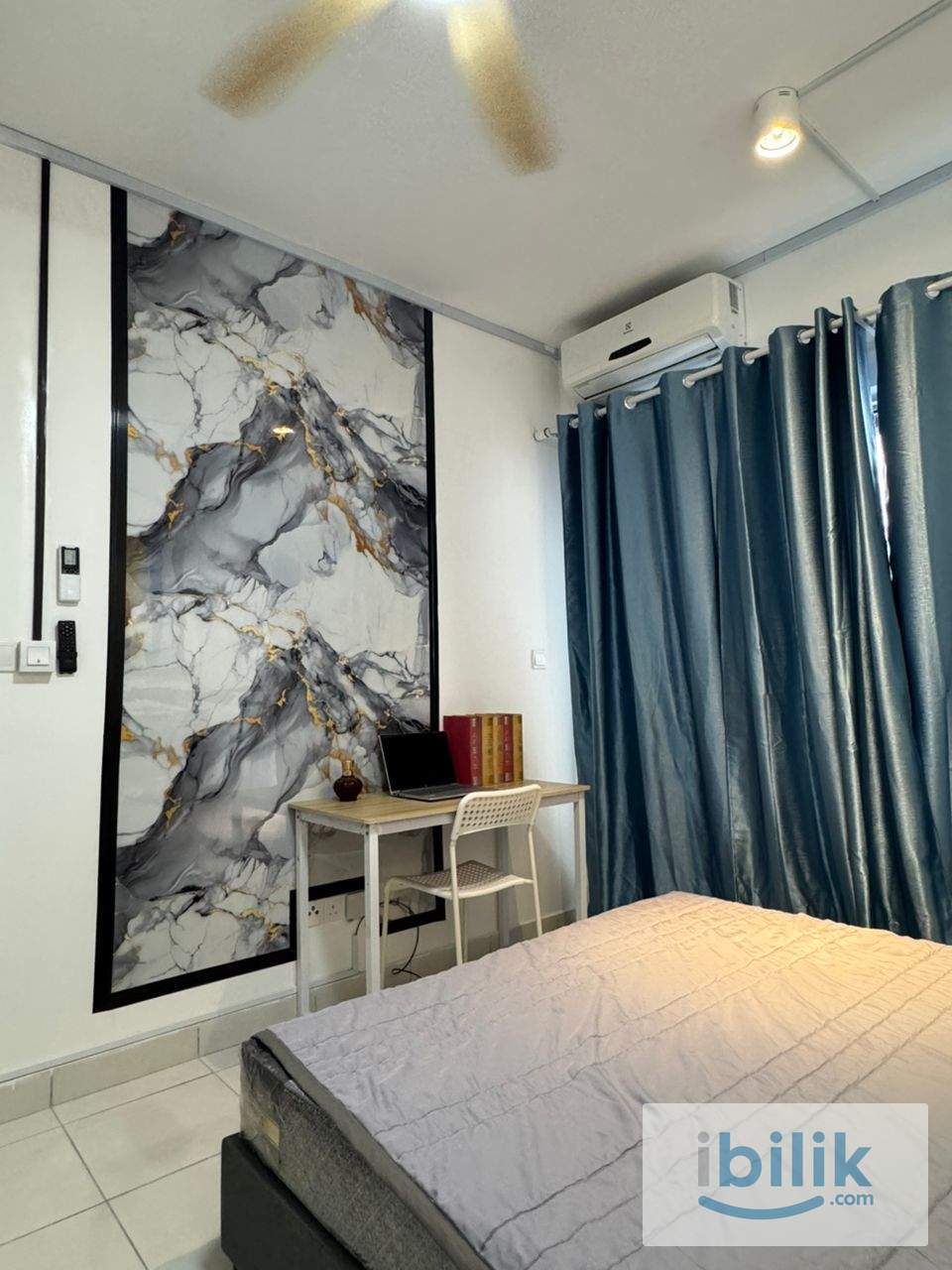 🤩PROMOTION!!!! 🤩 HIGH SPEED INTERNET Medium Room NEW 10” Mattress  Aircond Wardrobe Table Chair  - Image 5