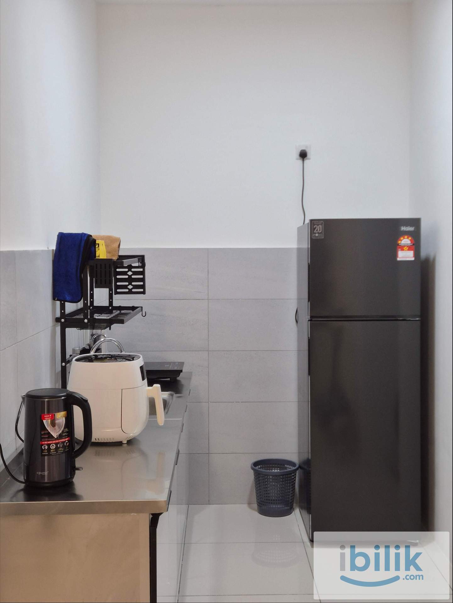 Fully Furnished Master Room with Carpark, FREE Cleaning, Utilities & Wifi @ Batu Kawan - Image 5