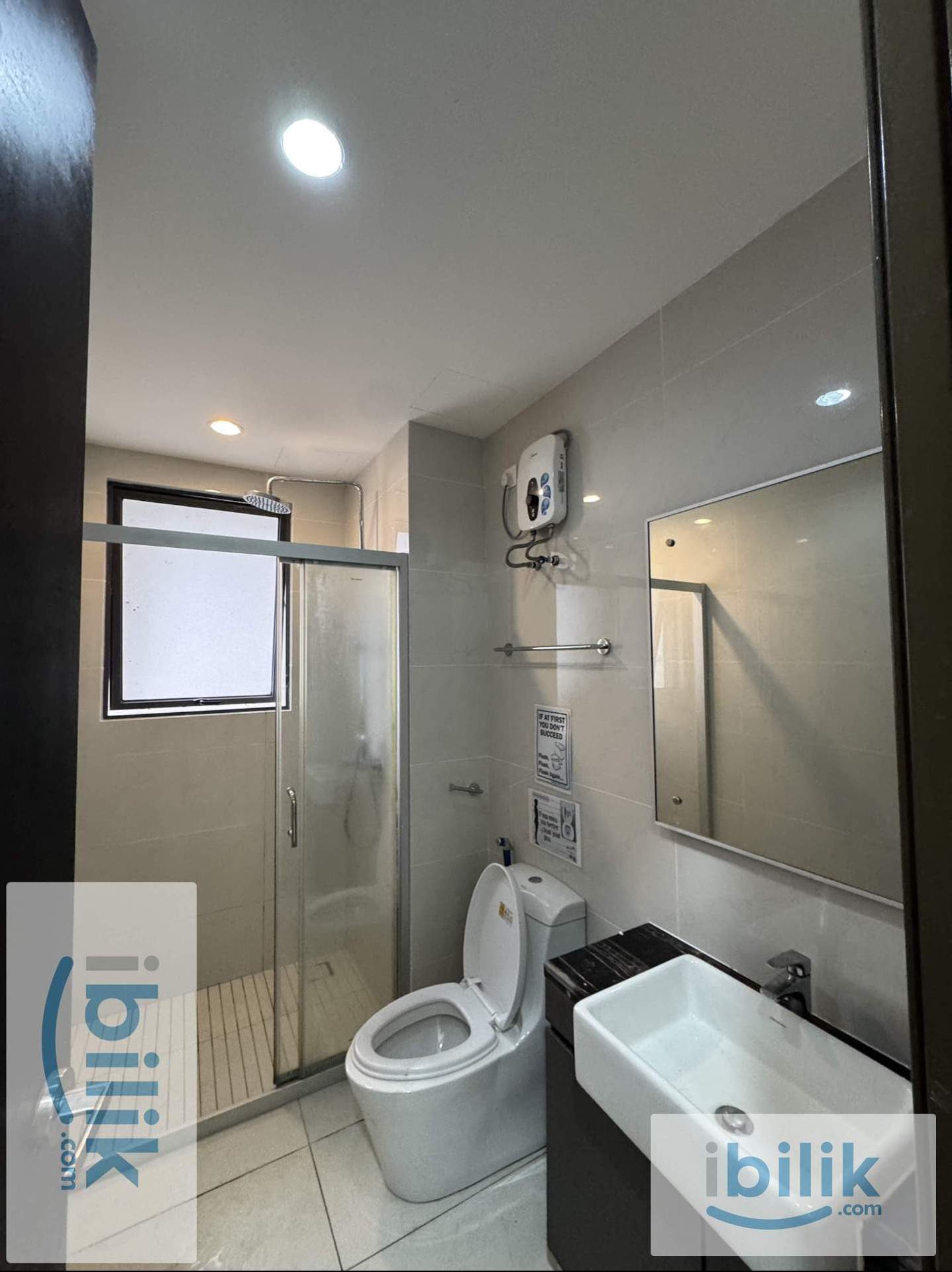Move-In Ready Queen Room @ Country Garden JB | Clean, Comfortable & Convenient | RM950 - Image 8